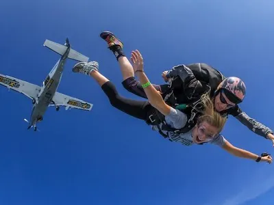 Paracaidismo en el Aeroclub