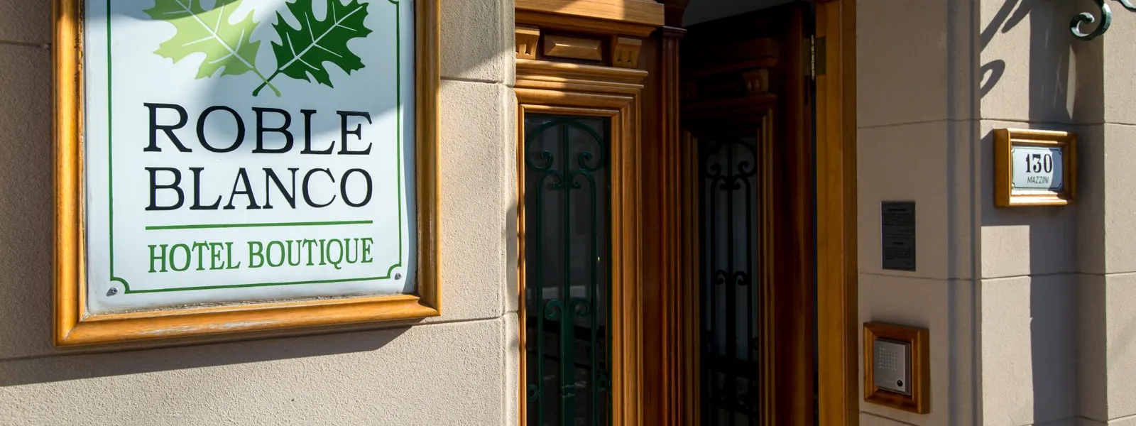 Hotel Roble Blanco